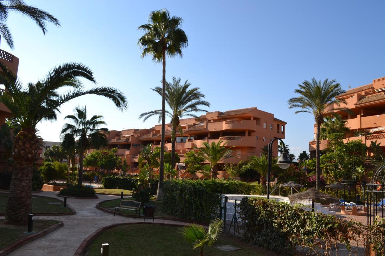 Apartementos Almerimar Golf Exterior photo